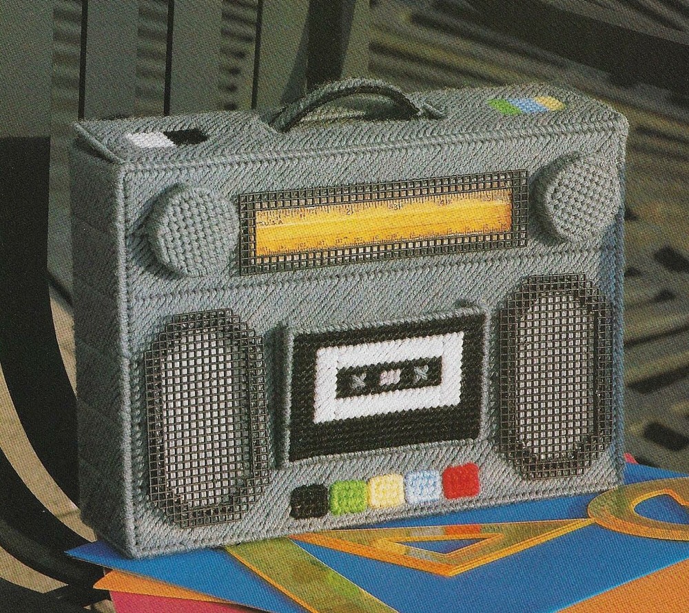 JAM BOX TOTE BOOMBOX RADIO STORAGE BOX PLASTIC CANVAS PATTERN INSTRUCTIONS