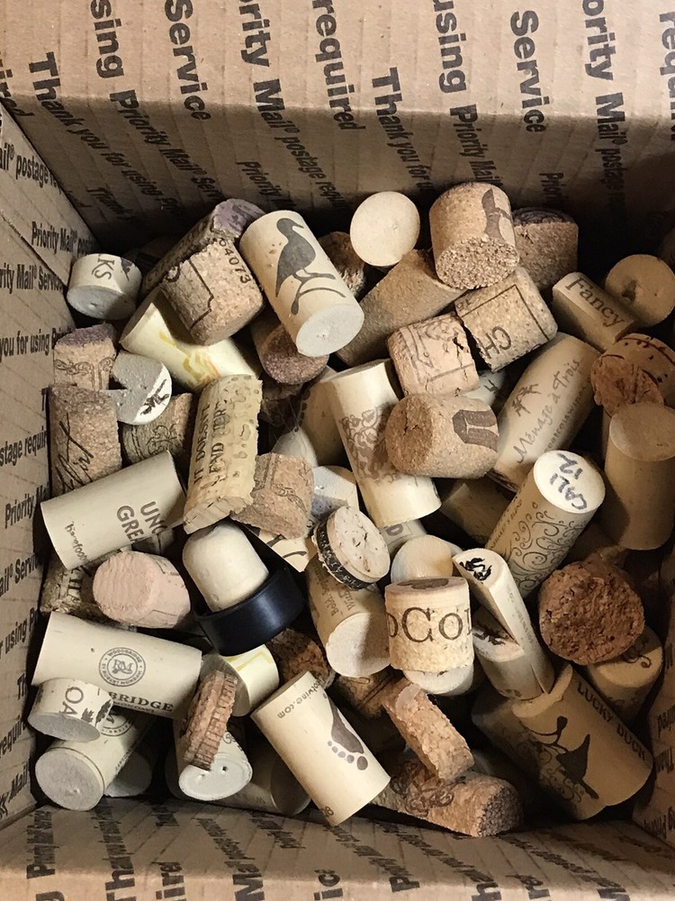 👒Corks~ Assorted ~Some Cut ~ Some Whole Pieces~Crafts~