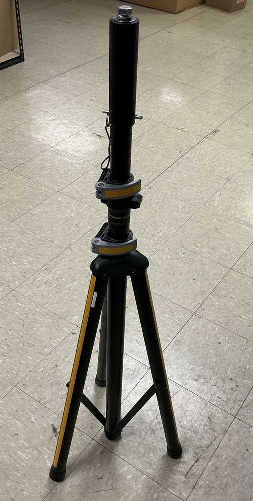 Chroma Communications Response Series Tripod 1000430173