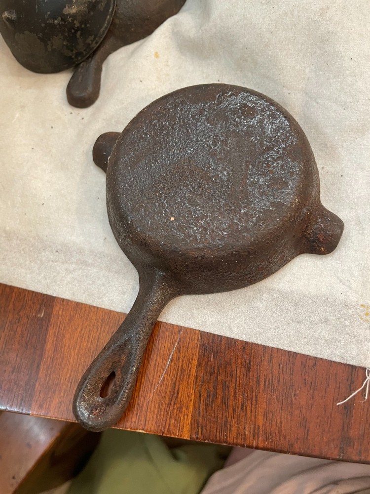 3 miniture cast iron skillets