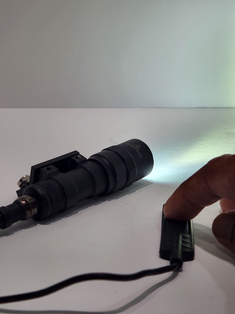 KETA Tactical Flashlight w/ Pressure Switch & Rail Mount – Tested & Working –...