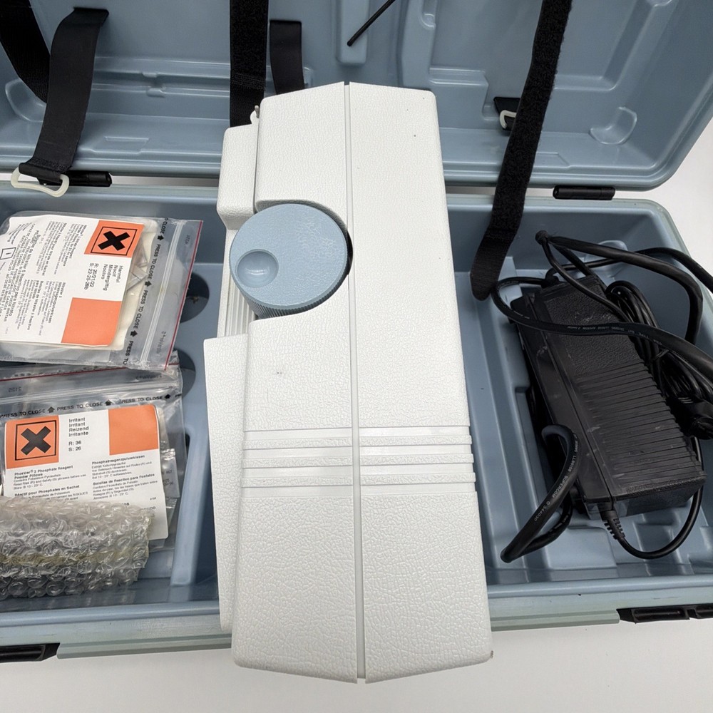 HACH DREL DR/2000 Direct Reading Spectrophotometer Water Testing Kit READ