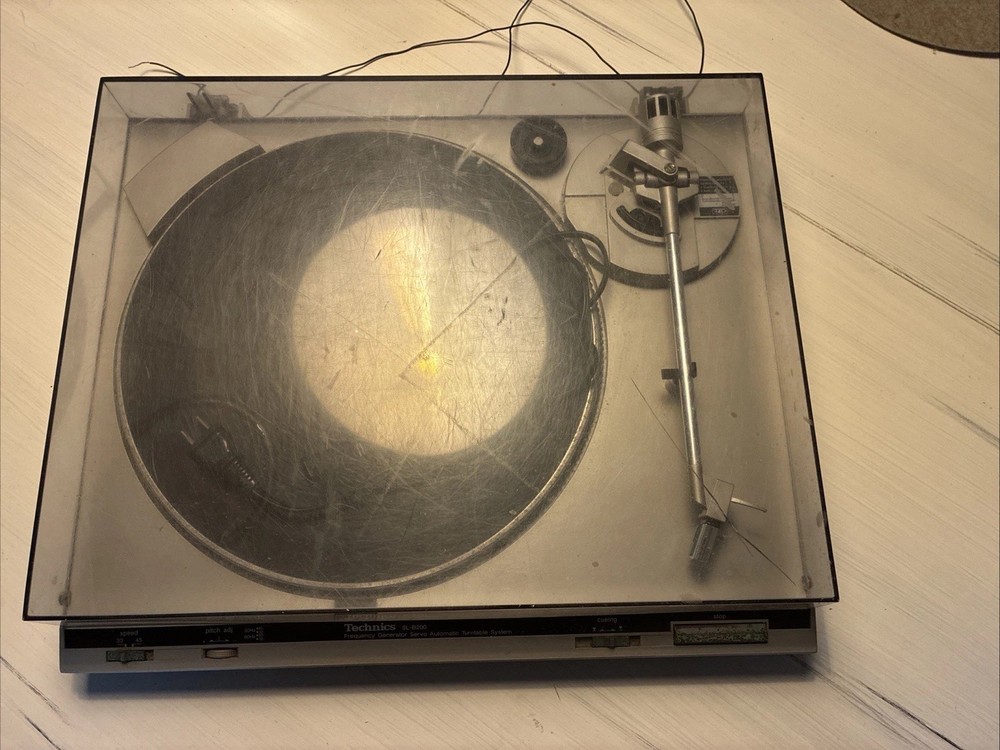 TECHNICS TURNTABLE SL-B200 needs belt and cleaning