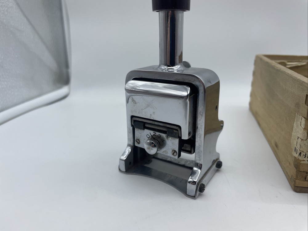 Vintage Globe Model 10 Style A 6 Wheel 6 Action Numbering Machine