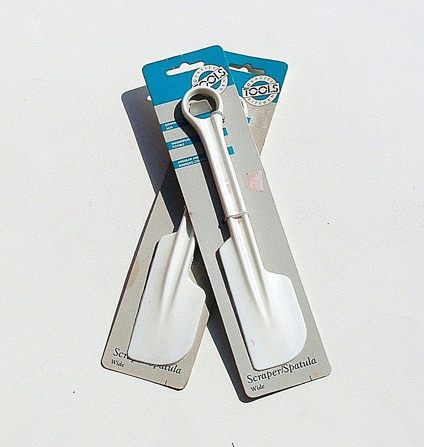 Set Of 2 Quality Kitchen Tools Wide Spatula Scraper Solid White Plastic 9.25in