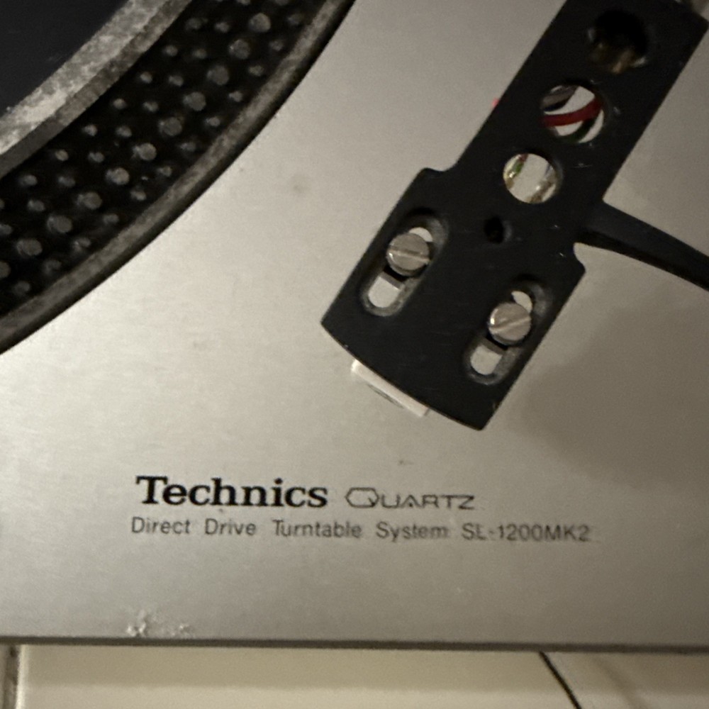 Technics SL-1200MK2 Direct Drive Turntable System, Silver