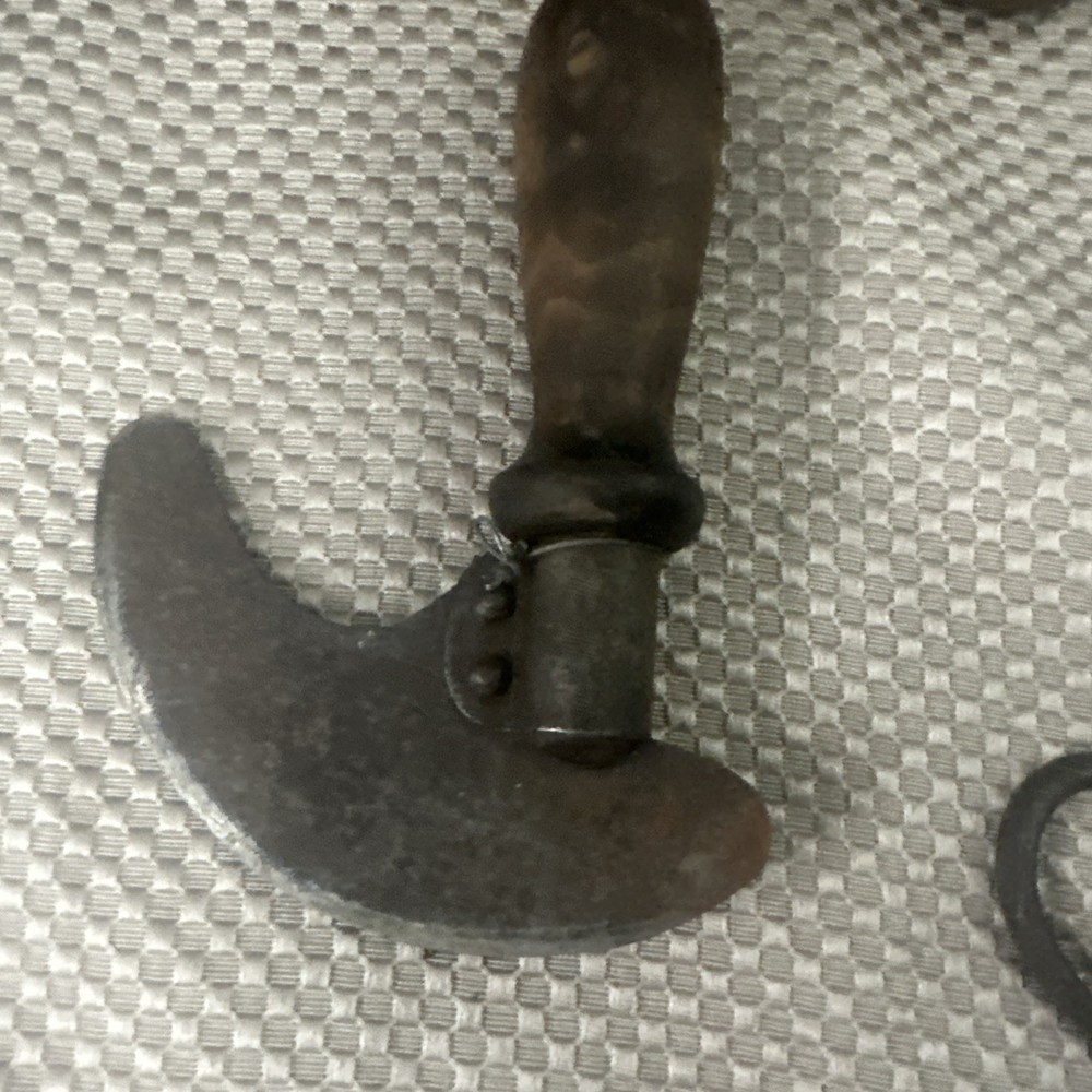 Primitive & Antique Kitchen Utensils & Gadgets