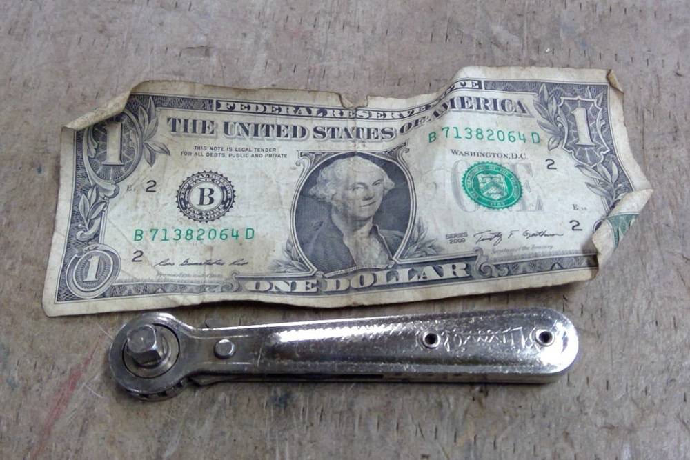 Oxwall 1/4" Drive Small Ratchet 4 1/4" long.