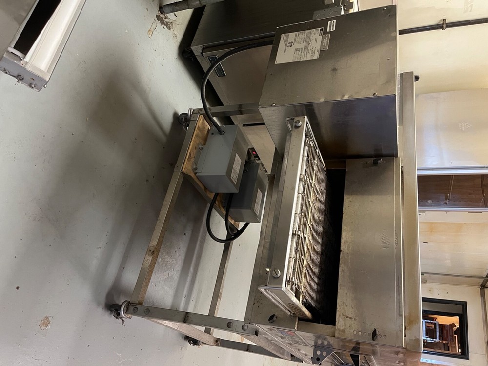 PIZZA OVEN MIDDLEBY MARSHAL