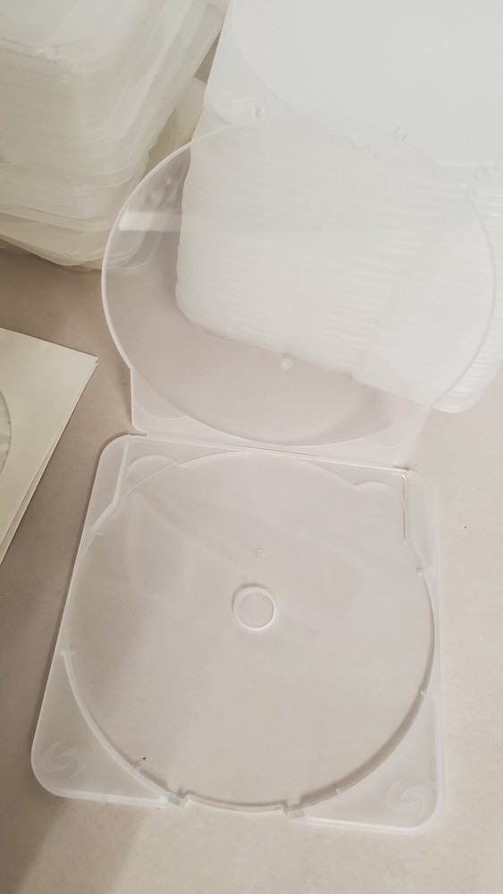 80+ Clear CD DVD Disc Square Clam shell Plastic Storage Case + Some CD Envelopes