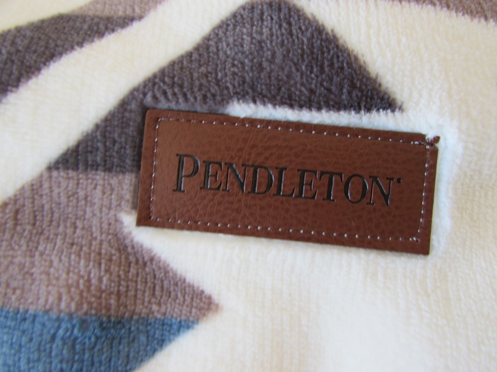 Pendleton Designer Throw Blanket For Two 60" X 80" Reversible Oversized Cream