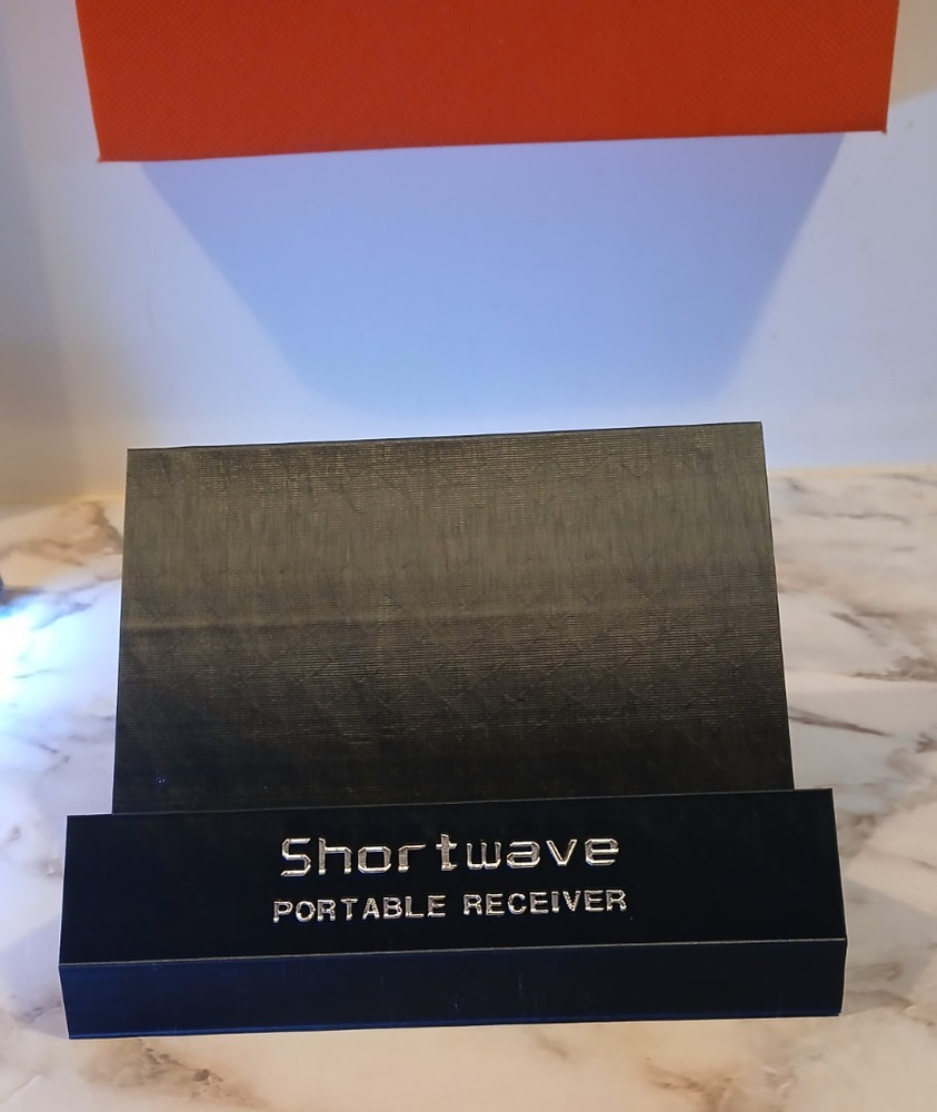 SHORWAVE PORTABLE RECEIVER-TABLETOP STAND