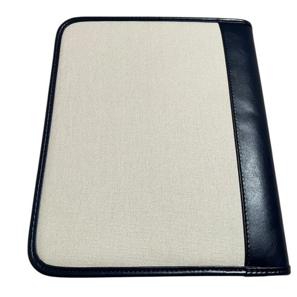 Abound by Marriott Vacations Document Organizer Full Zip Leather Navy Blue Ivory