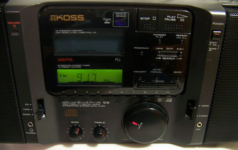 KOSS BOOM BOX PC80 STEREO SYSTEM DOUBLE CASSETTE PLAYER CD PLAYER READ! NICE!!