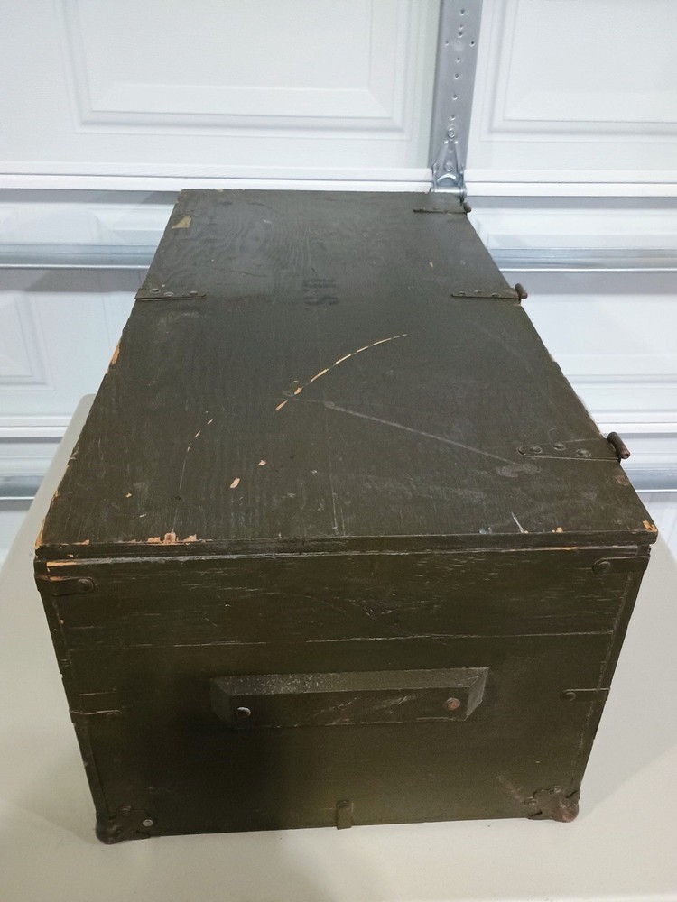 Vintage U.S Army Foot Locker