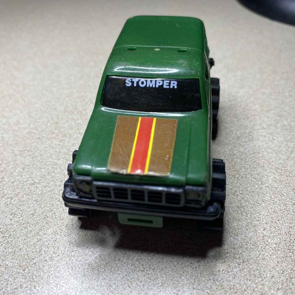Stomper 4x4 Value Line Chevy Blazer RUNS AND LIGHTS