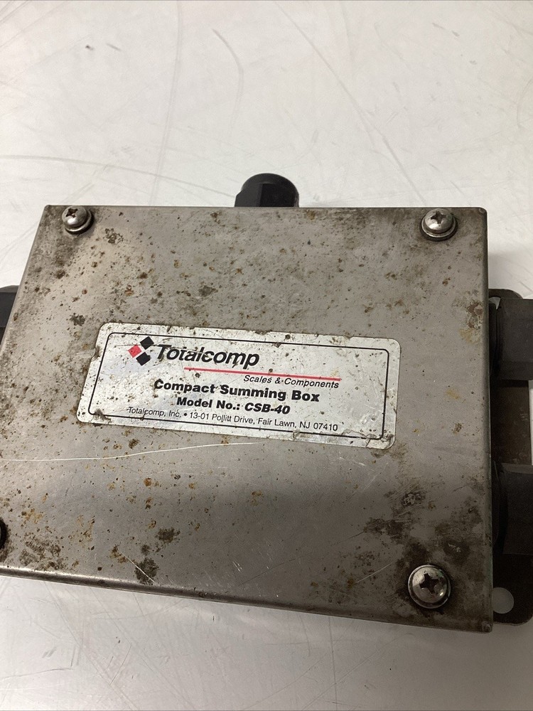 CSB-40 Compact summing box S-541