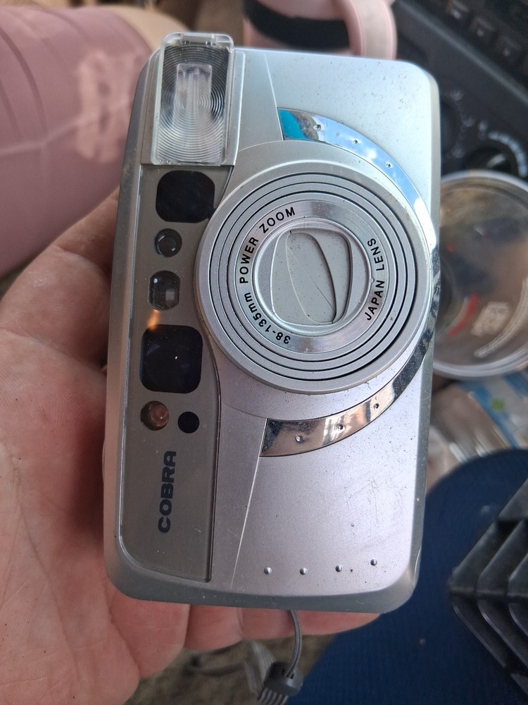 Cobra Z3000 35mm Camera point & shoot