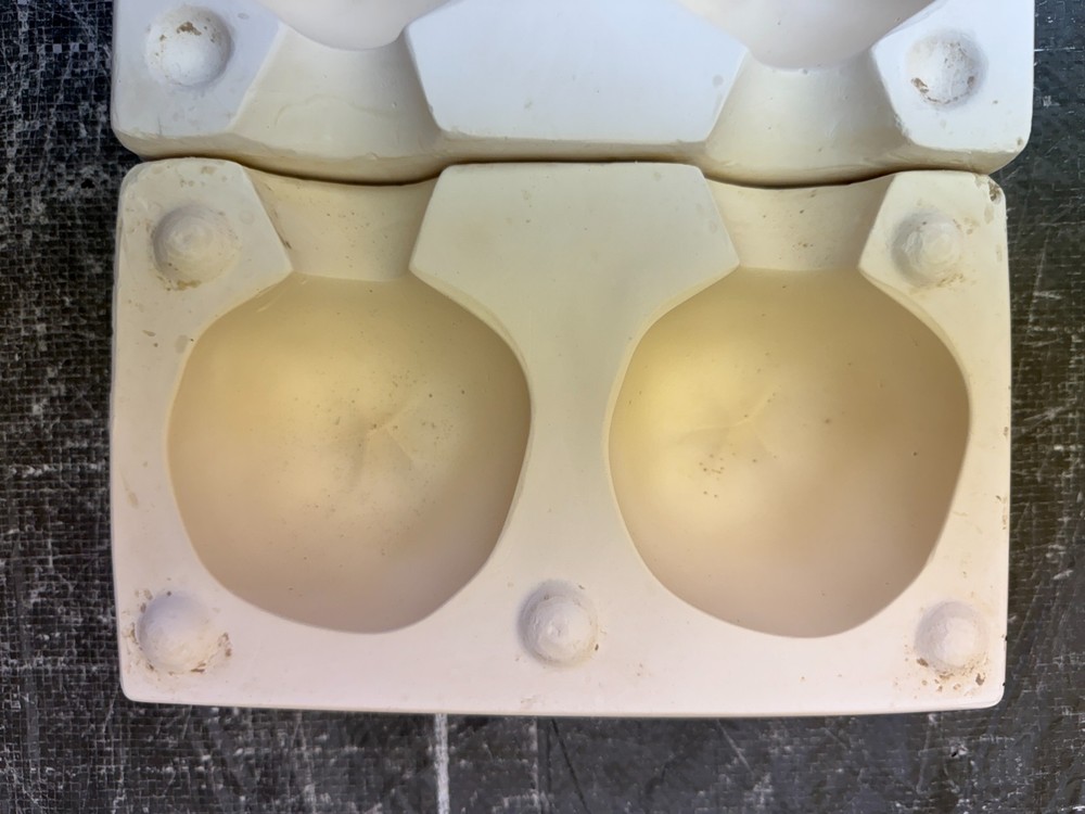 VINTAGE BOOTHE CERAMIC MOLD #332 LARGE APPLES
