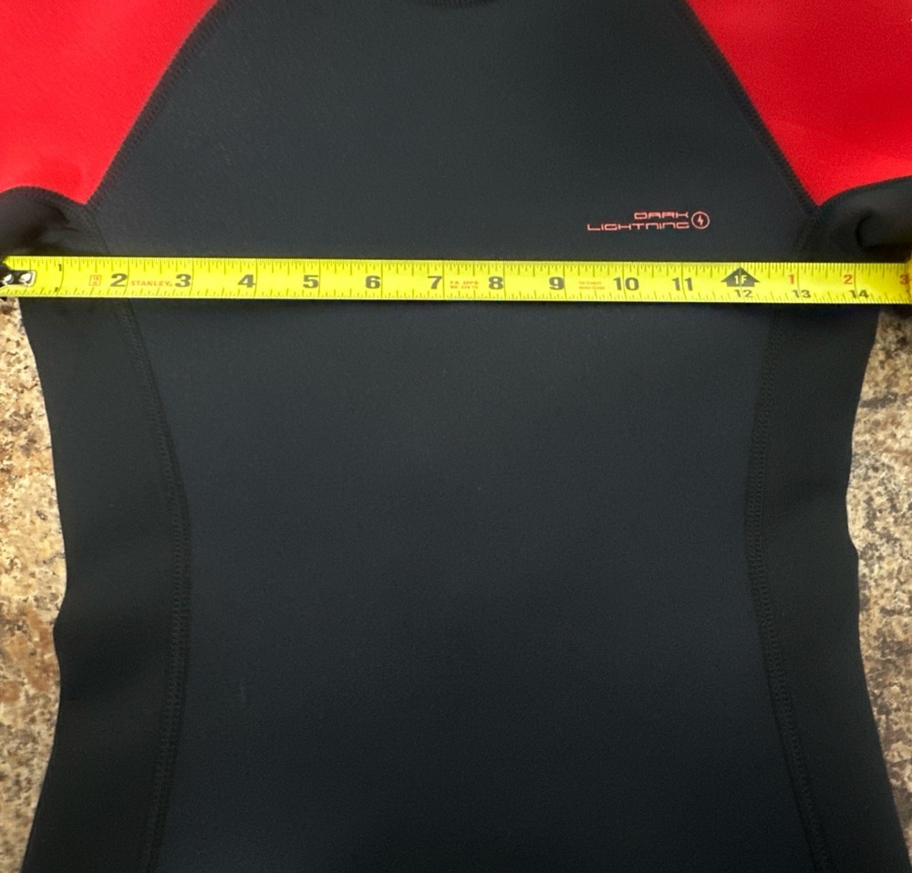Dark Lightning Explorer Youth Wetsuit Sz 10