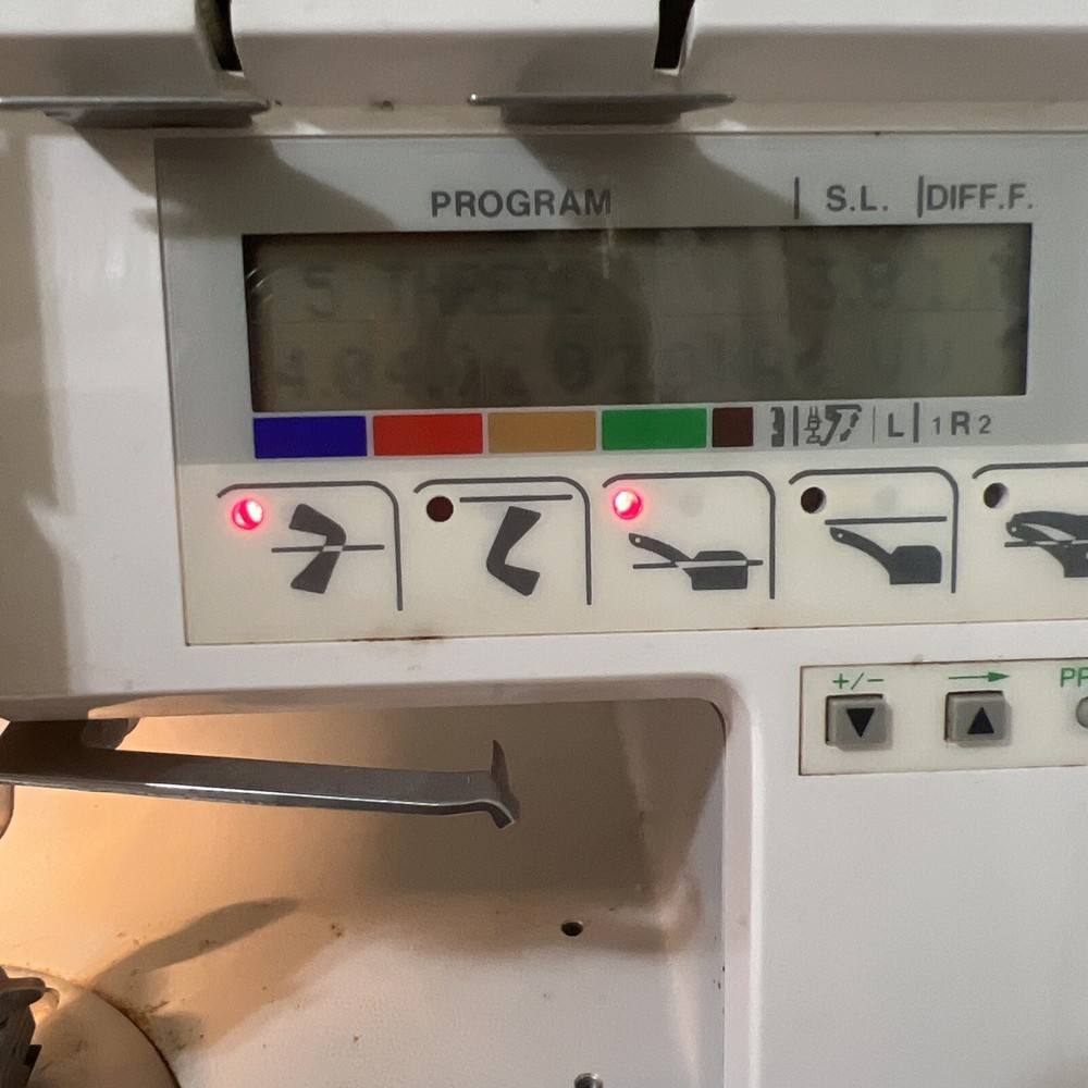 Elna lock PRO 5 DC SERGER SEWING MACHINE complete working