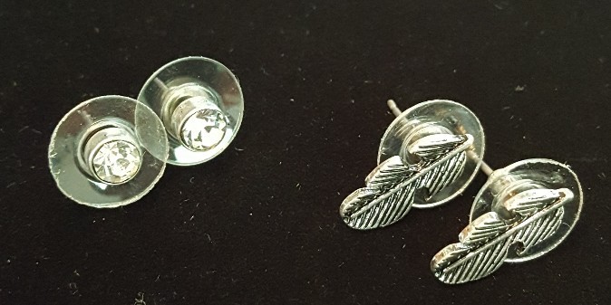 3 Three pair Stud earring set Crystal feather Black pierced ears