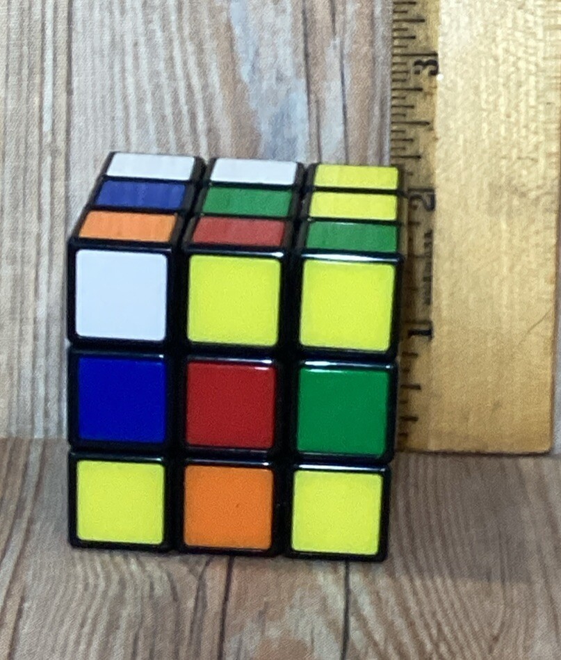 Rubik’s Cube Color Matching Puzzle Game
