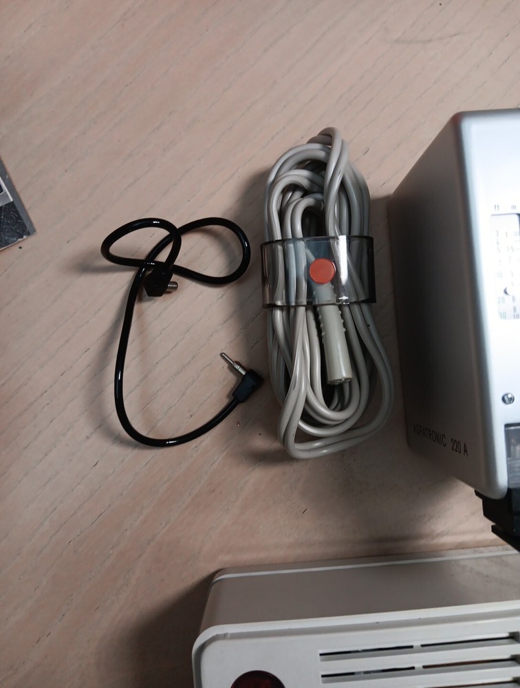 Agfatronic 220 A German Flash With Quick Service