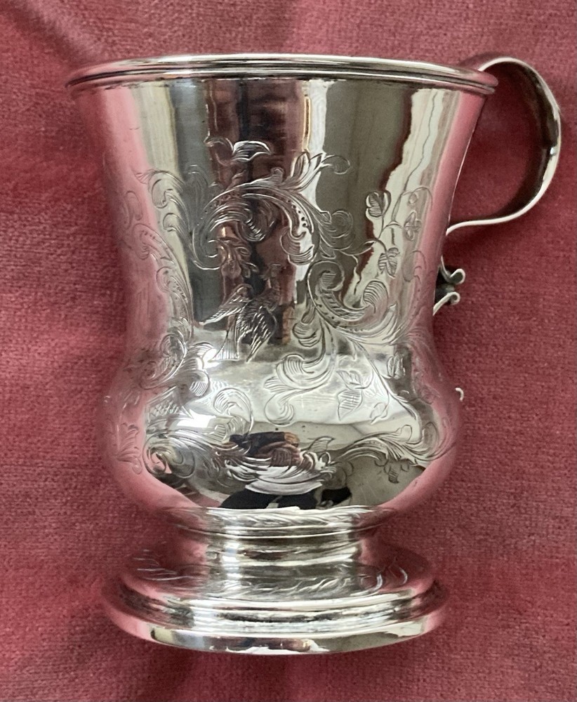 Antique Solid Silver Christening cup with Birds & Scroll engravings 126.2g