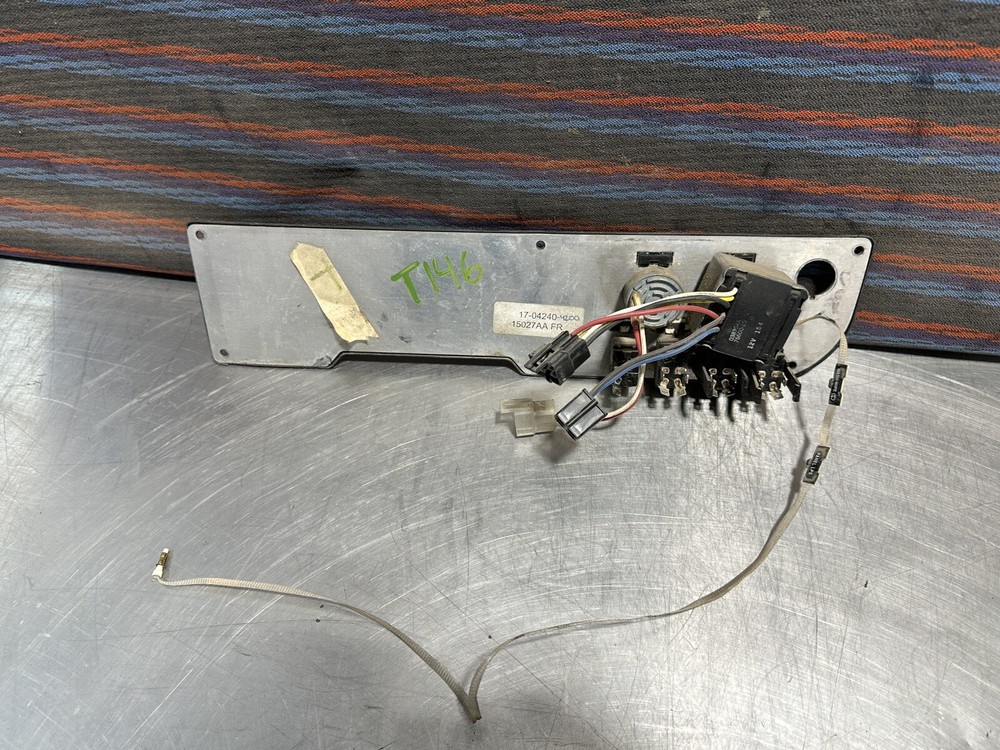 Peterbilt Switch Dash Panel 379 2004 OEM