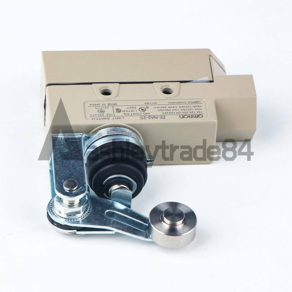 ONE New Omron ZE-NA2-2S Limit Switch