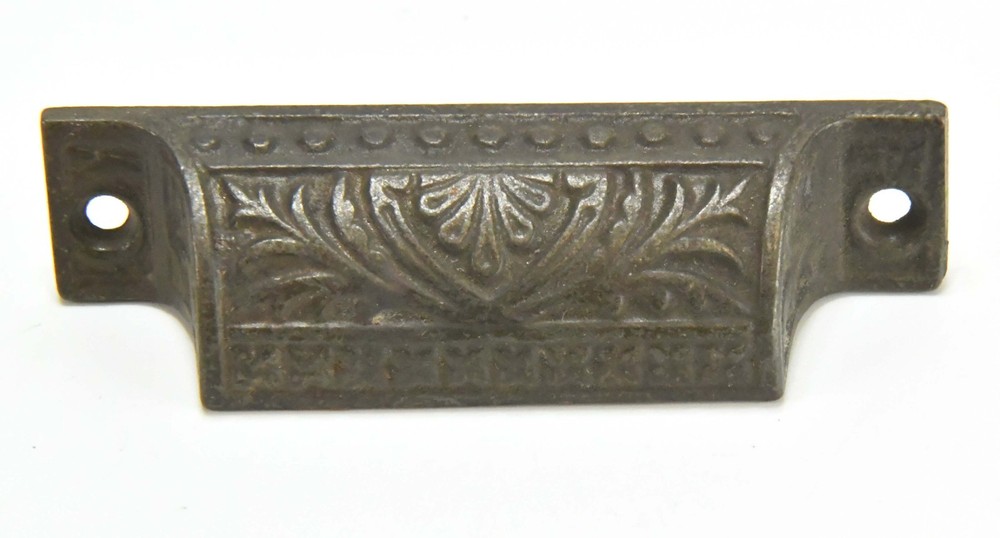 SINGLE VINTAGE EASTLAKE STYLE CUP DRAWER PULL
