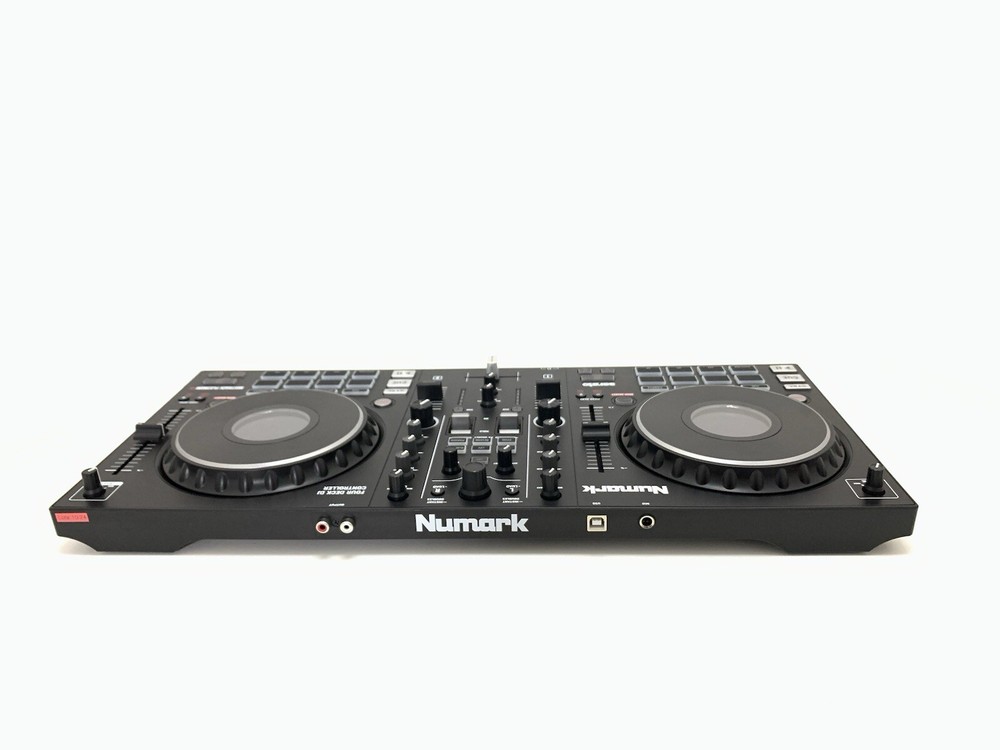Numark Mixtrack Platinum FX 4 Deck DJ Controller Serato USB Mixer Work Good Look