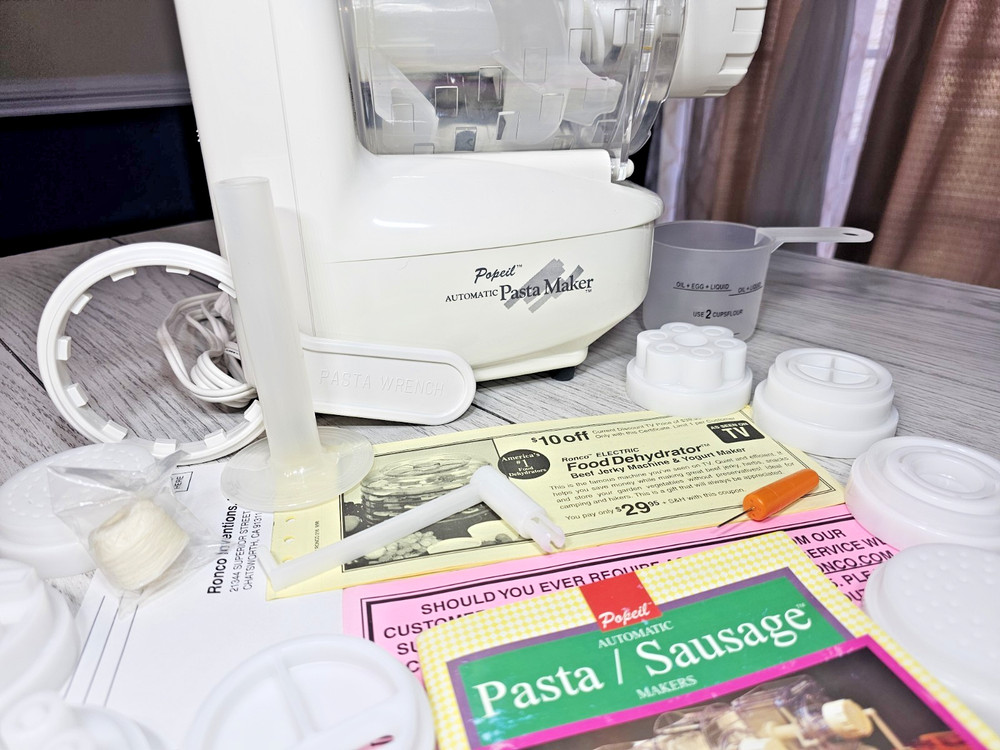 Popeil's P400 Automatic Pasta Maker Machine Multiple Attachments - Tested WORKS