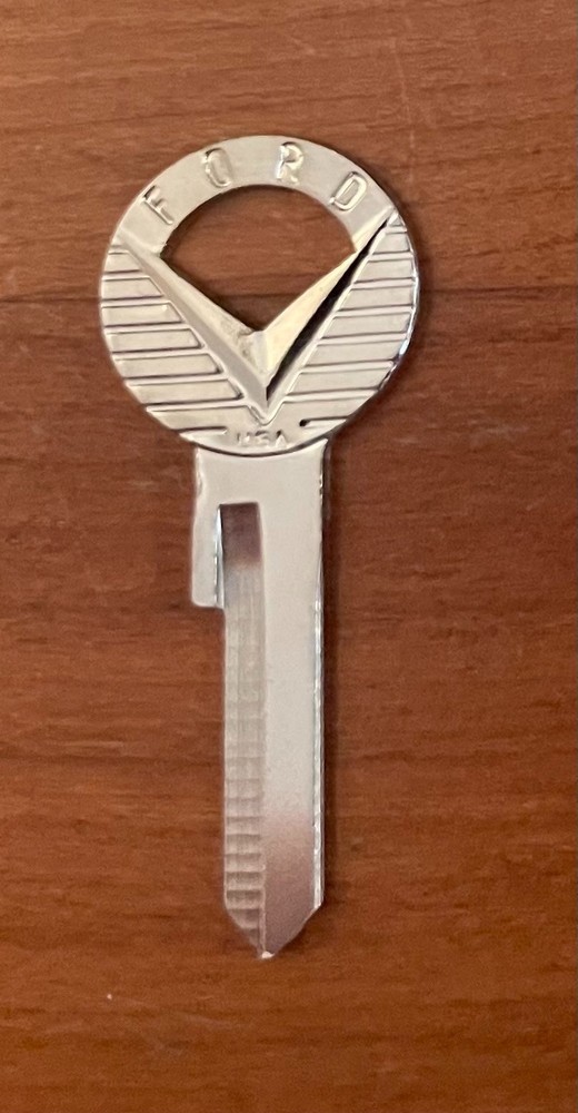 VINTAGE KEY BLANK - FORD H26