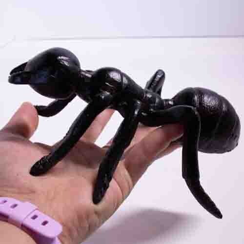 Cast Iron Giant Ant