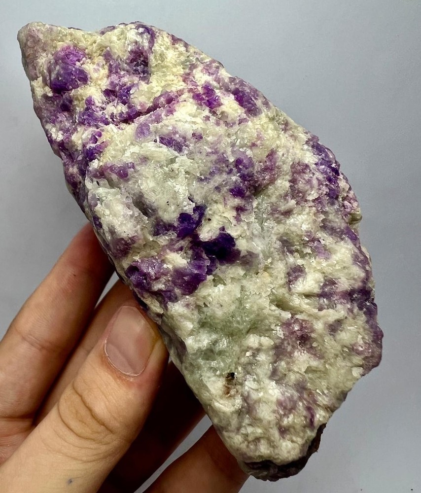 472 G Rare Fluorescent Sharp Phosphorescent Hackmanite, Phlogopite, Calcite AFG