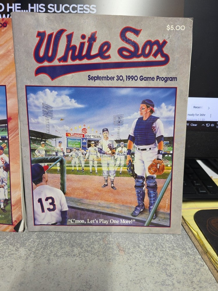 1990 MLB Chicago White Sox program / Comiskey Park final game / Thomas debut