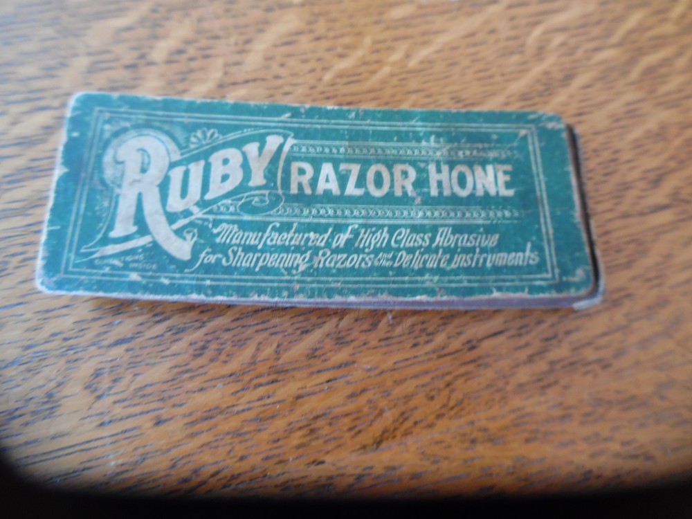RUBY RAZOR HONE SHARPENING STONE W/ PARTIAL BOX