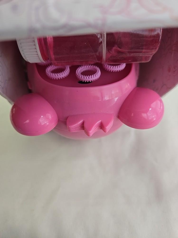 Care Bear Cheer Bear Automatic Bubble Blower W/ Solution Battery Operated Easter
