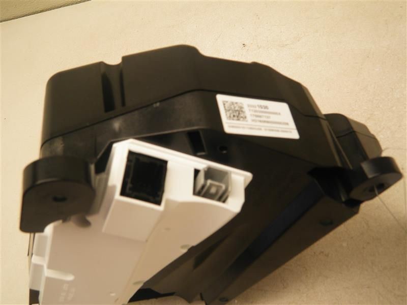 SUBURBN15 2016 Camera/Projector 970120