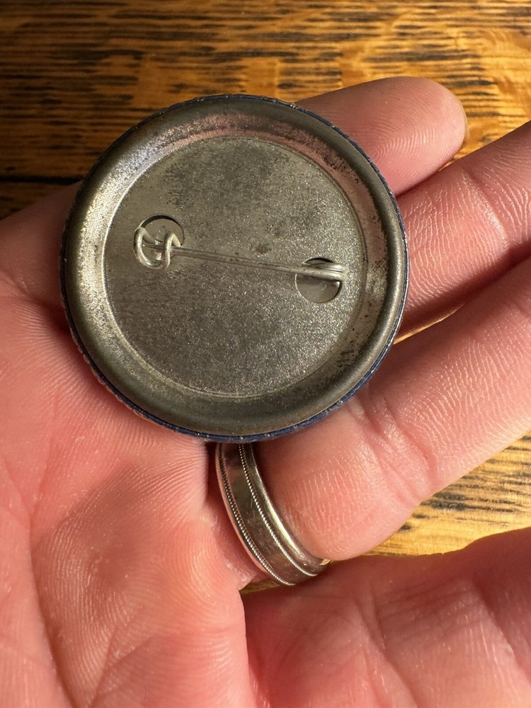 Vintage Miller Lite Beer Pinback