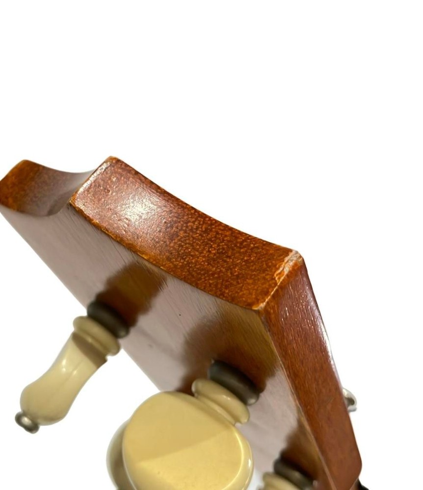 Famous Ukulele FU-150 Brown 4 String with Case