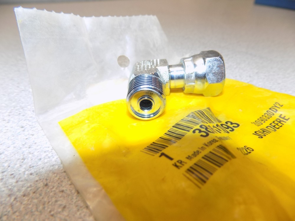Genuine John Deere 38H1093 Elbow Fitting