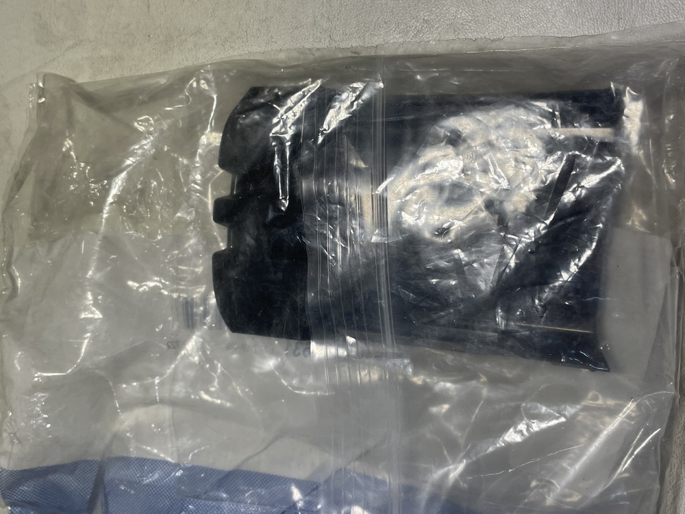 GM OEM COVER 84542631