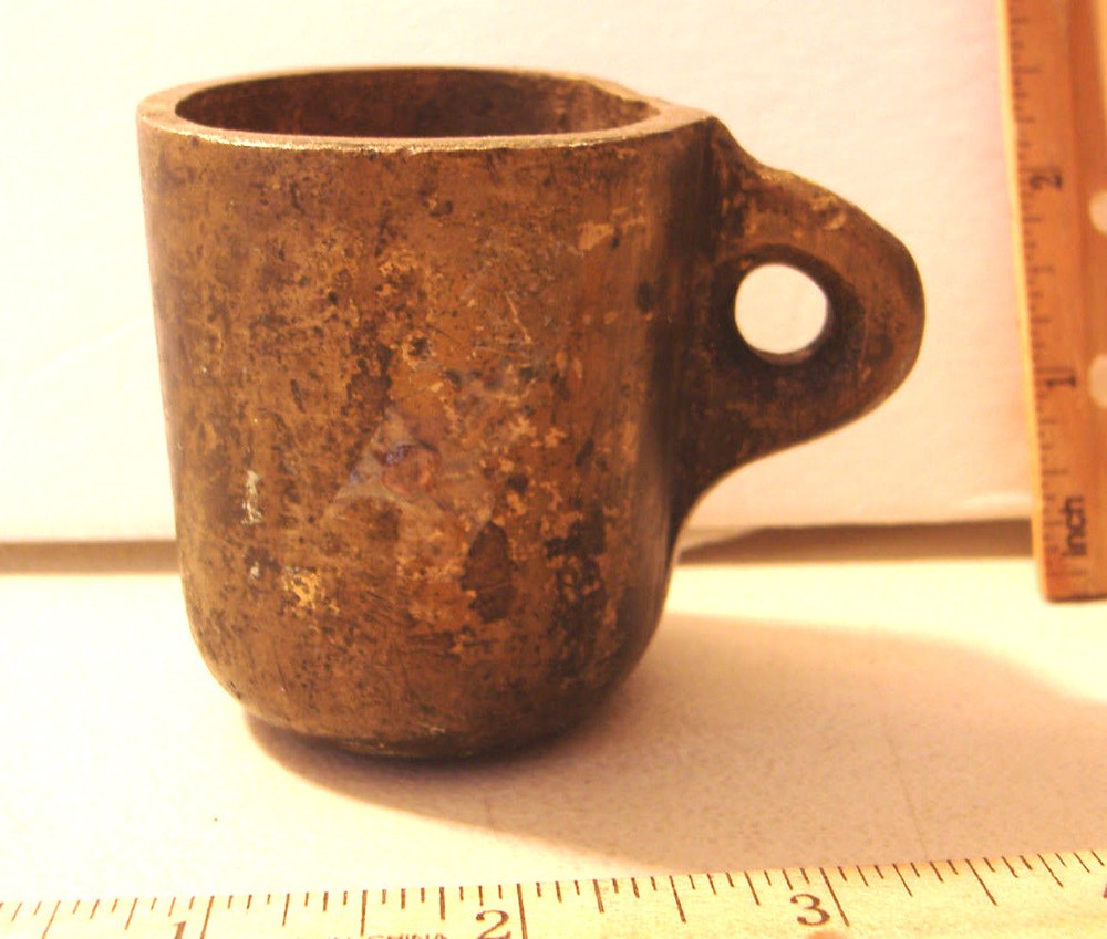 VINTAGE~SMALL HEAVY METAL HANDLE CUP~ROUNDED BOTTOM~OPENING ON SIDE