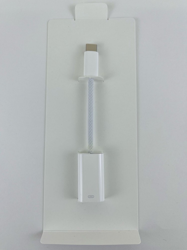 Apple Braided USB-C to iPhone Adapter - Open-Box