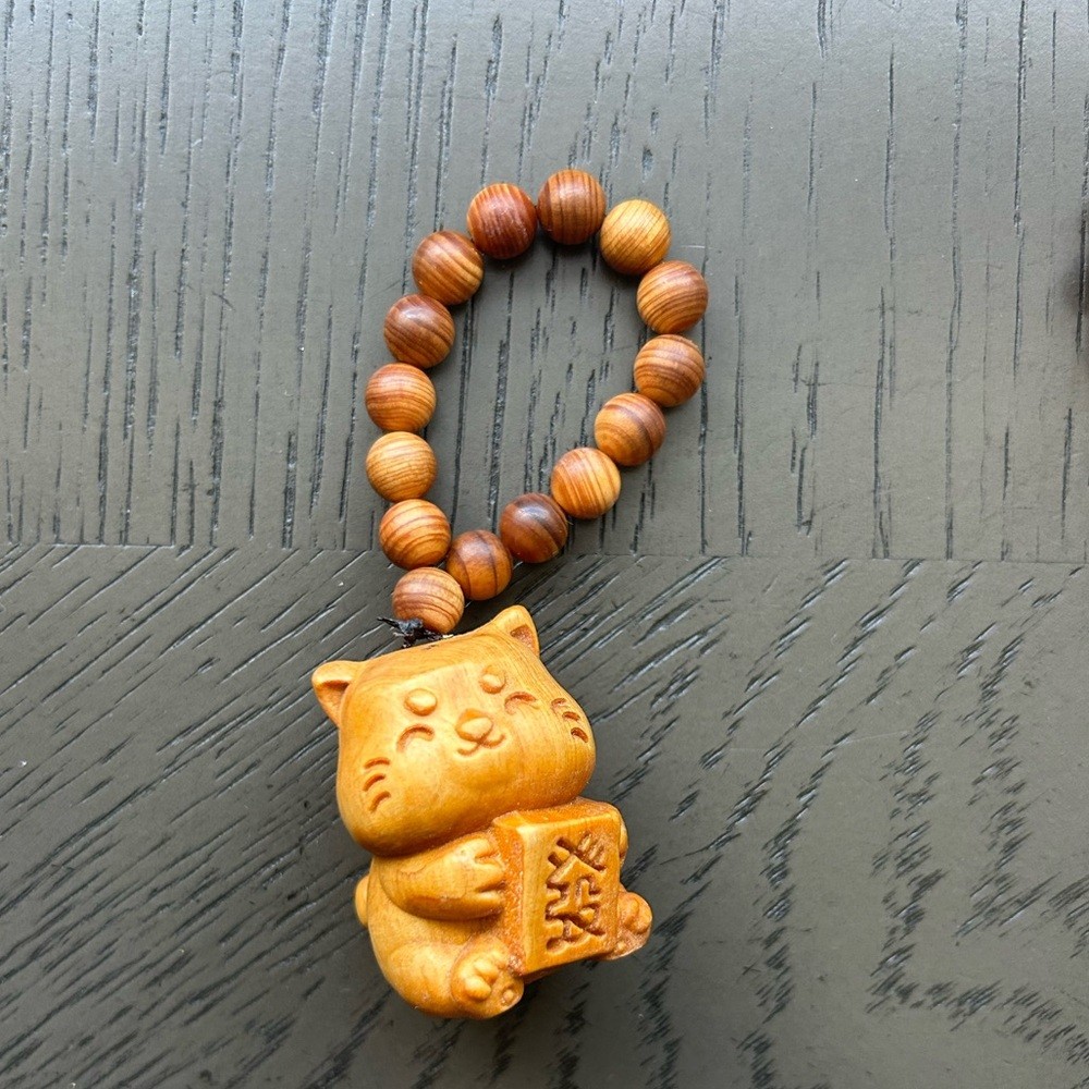 (ONE) Sandalwood keychain