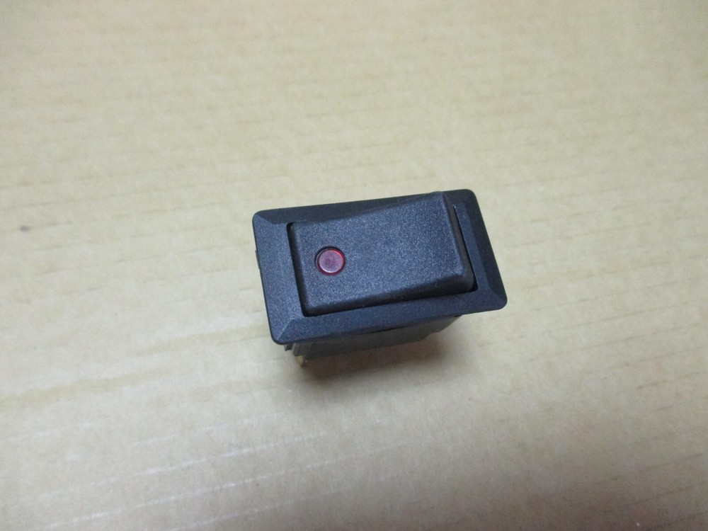 58327-01 COLE HERSEE LIGHTED SWITCH NEW