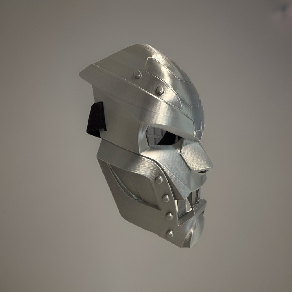 Fortnite Dr Doom Mask-Chrome Silver